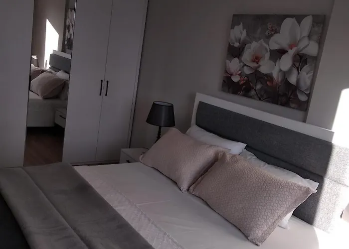 Апартаменты Center House