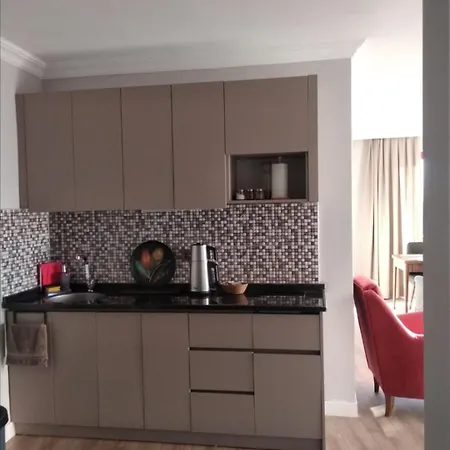 Center House Apartment